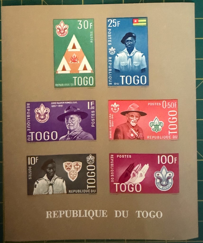 Six-value sheet on brown ground — imperforate